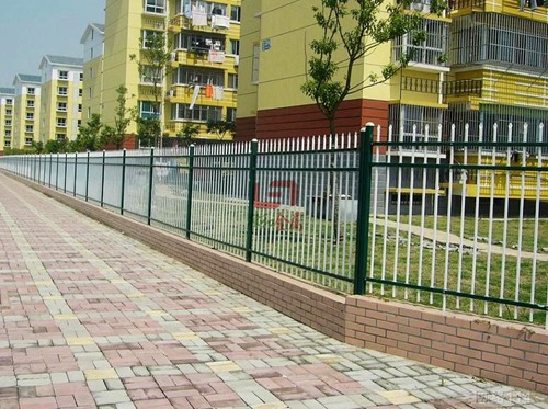 小區(qū)護(hù)欄網(wǎng) 小區(qū)護(hù)欄網(wǎng)