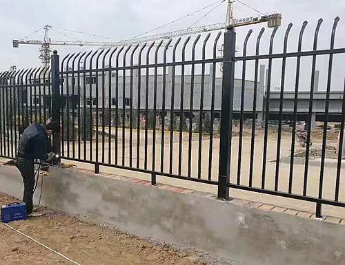 防攀爬鋅鋼護欄安裝 防攀爬鋅鋼護欄安裝